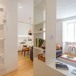 • Downtown • 2 Bedrooms • Balcony Lissabon