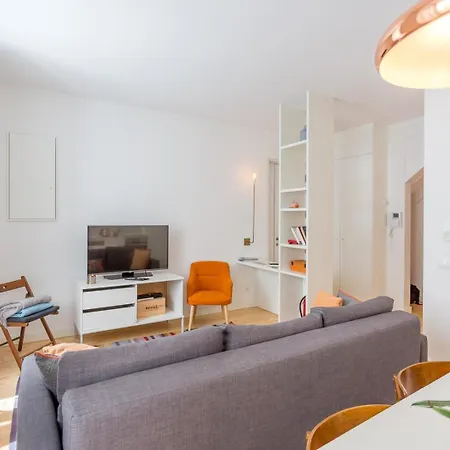 Appartement • Downtown • 2 Bedrooms • Balcony *