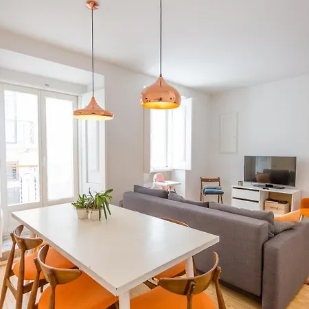 • Downtown • 2 Bedrooms • Balcony Appartement