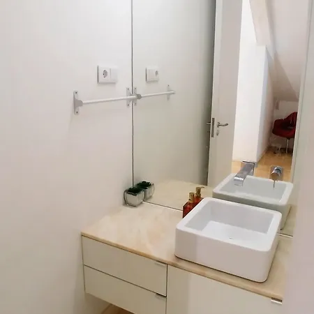 דירה • Downtown • 2 Bedrooms • Balcony *