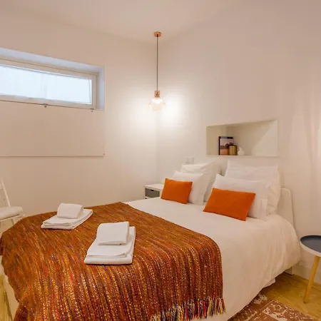 • Downtown • 2 Bedrooms • Balcony Apartament Lizbona